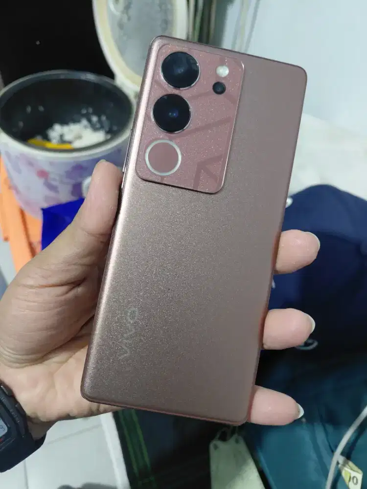 Vivo V29 Ram 8+8/256gb HP only