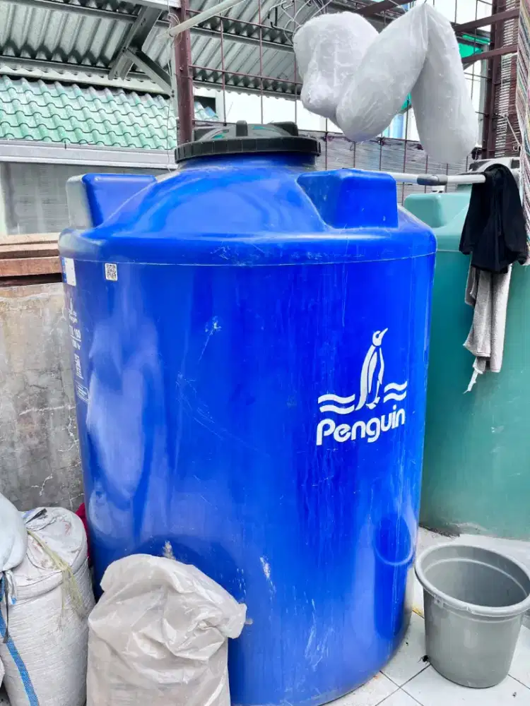 Toren air pingguin 1500lt
