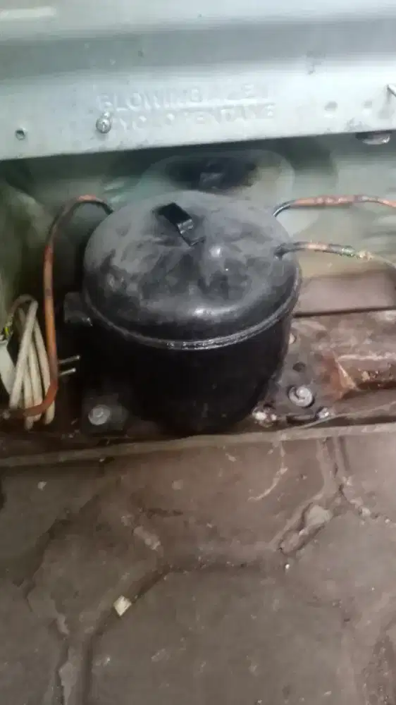 Kulkas+showcase+freezer+dll kondisi rusak/ mati