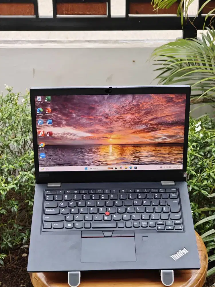 ThinkPad L13 Core i5 RAM 16GB SSD 256GB Laptop Ringan Siap Pakai