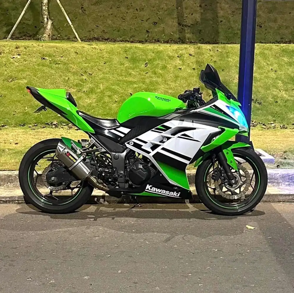 Dijual Ninja 250 FI ABS Tahun 2015 Modifikasi