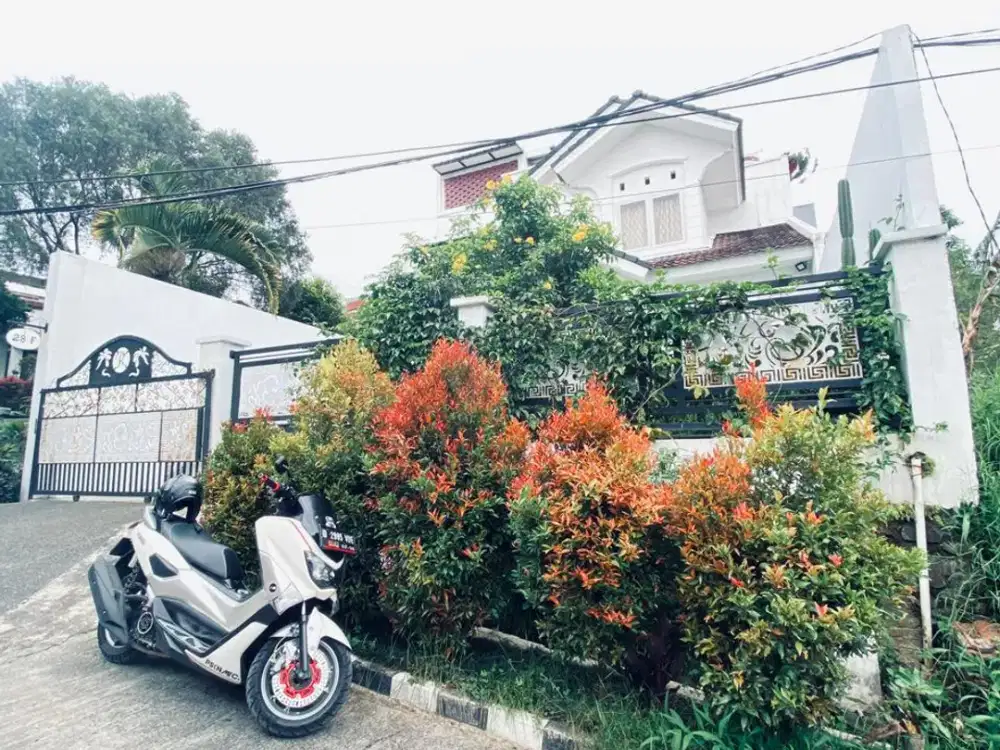 RUMAH MEWAH LUAS BANDUNG SETIABUDI SIAP HUNI JUAL DIBAWAH PASARAN NEGO!