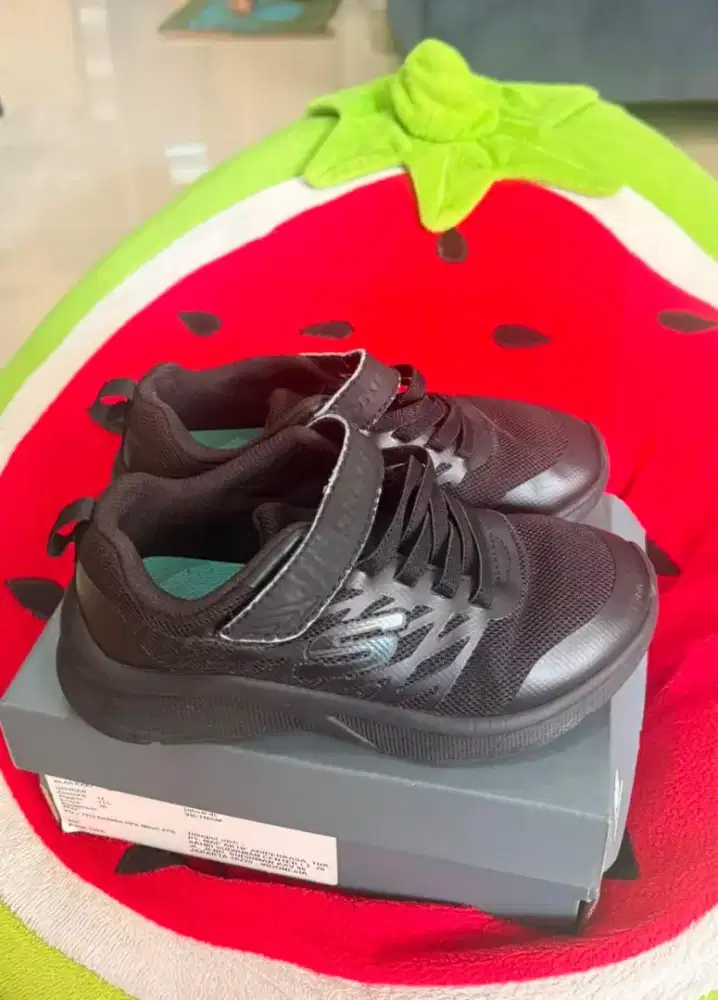 Preloved sepatu anak