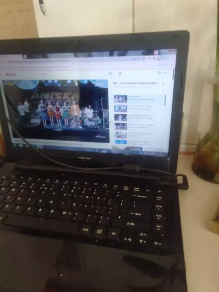 Jual murah laptop acer asfire E 5