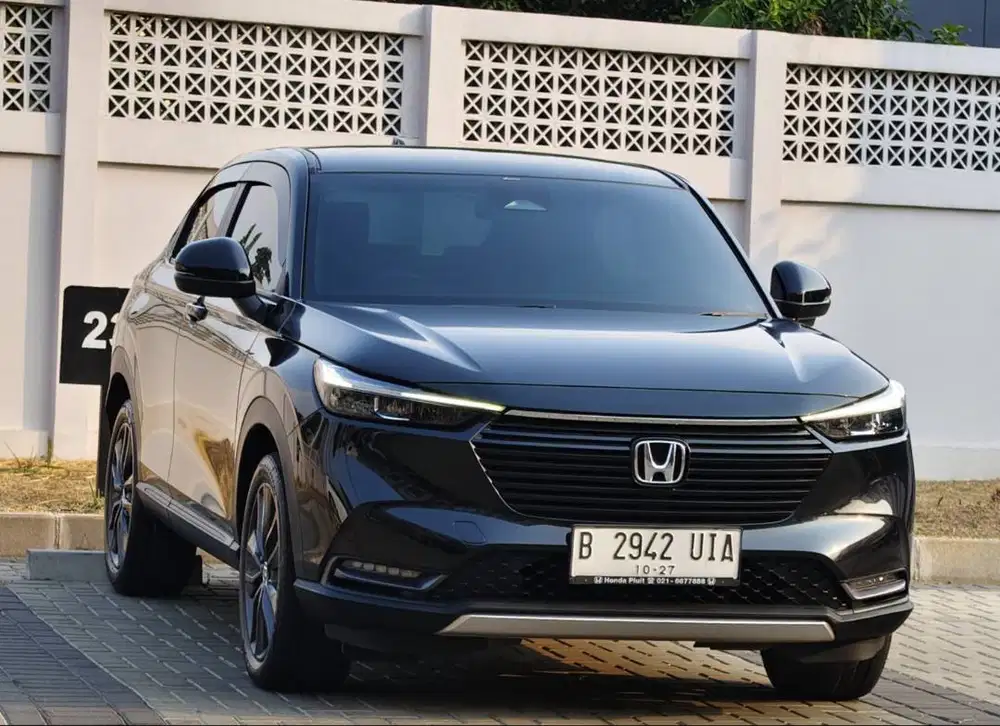 TDP 30jt !! Honda HRV 1.5 SE Spesial Edition CVT Panoramic 2022 Hitam
