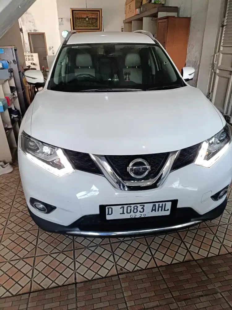 Jual mobil x-trail 2000  km 3.949 pakai sendiri sejak awal 3.9