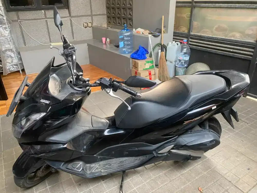 DI JUAL PCX HITAM
