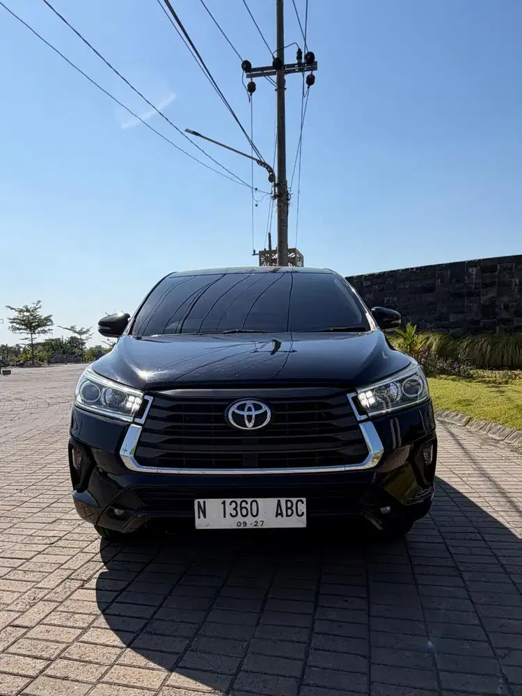 TOYOTA INNOVA REBORN V 2.4 SOLAR MATIC 2022