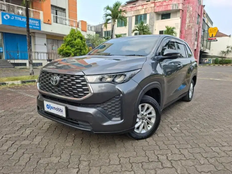 Garansi 1 Th - Toyota Kijang Innova 2.0 Zenix G CVT Bensin-AT 2023 Abu