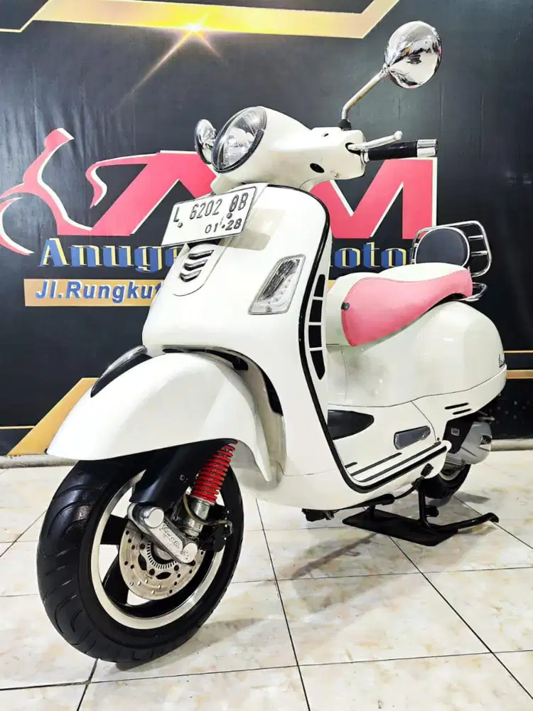 Piaggio Vespa GTS 150 REG 2018 odo 7rb gas mantab