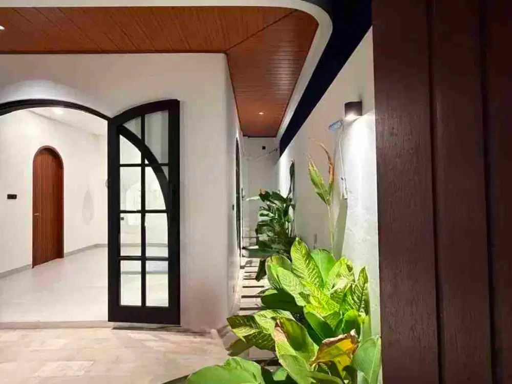 DIJUAL VILLA GAYA SANTORINI, MUNGGU, BADUNG, BALI