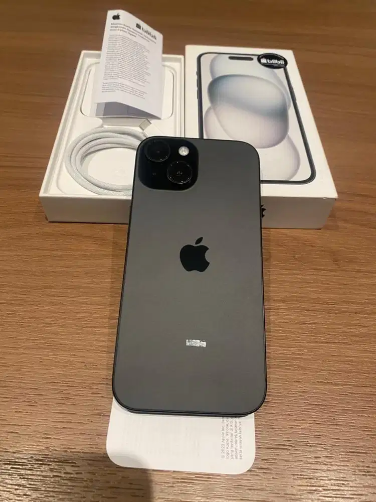 Di Jual  Iphone 15 128 GB Blibli Black Garansi ON Maret 2027