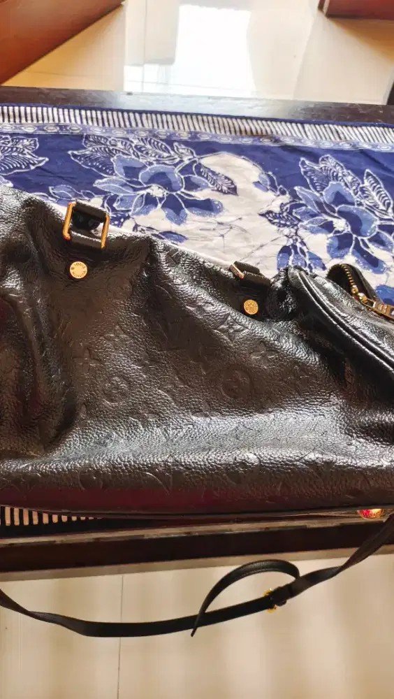Tas Louis Vuitton