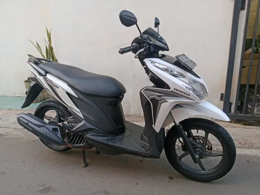 Vario kzr tahun 2013 bagus cakep