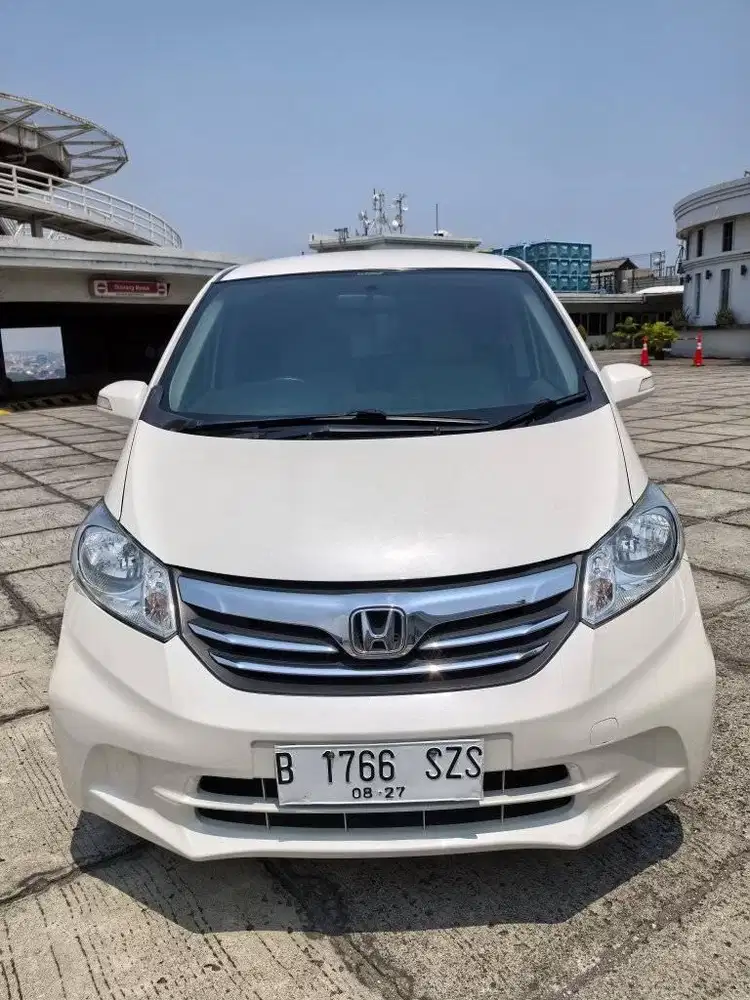Honda Freed PSD Facelift 2012 Murah