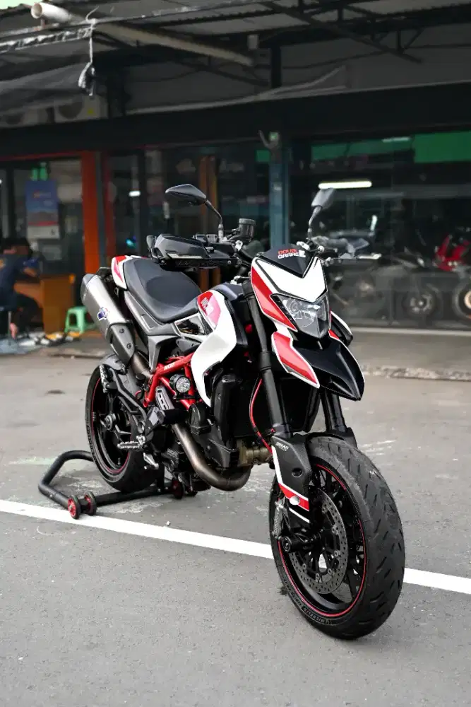 DUCATI HYPERMOTARD 821 SP ORIGINAL ITALY OHLINS MARZZOCHI SHOCK ABS