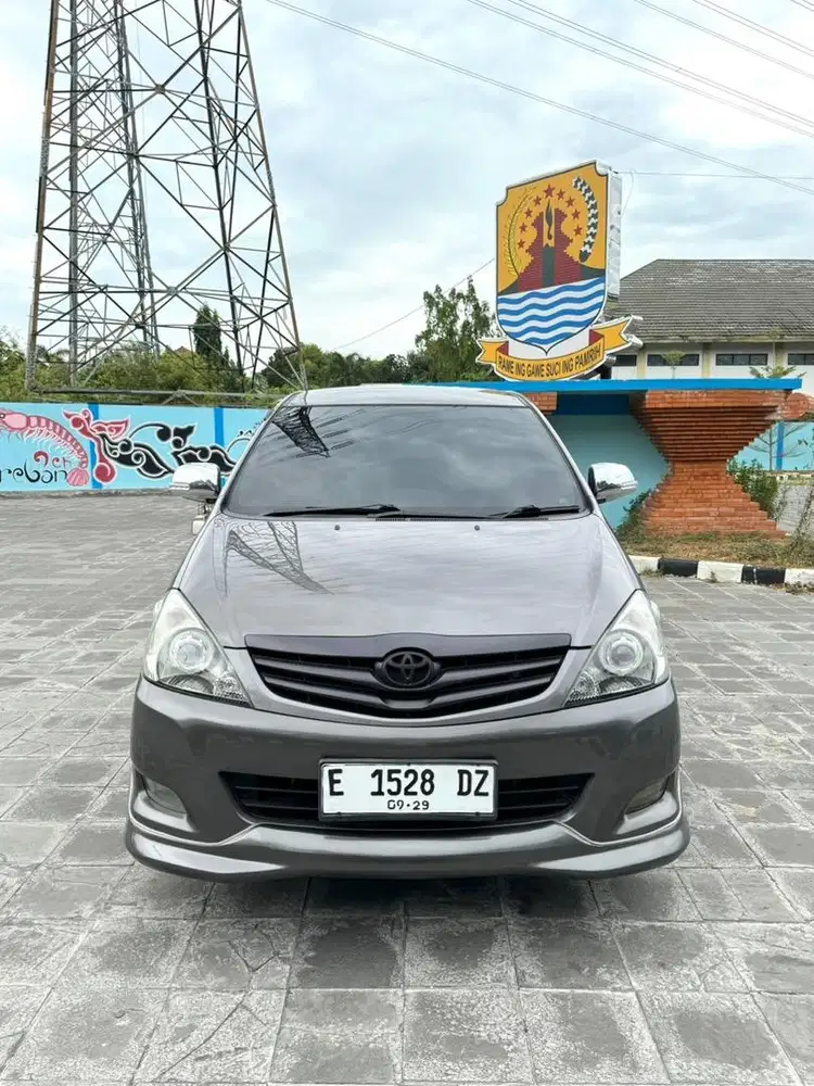 Toyota Innova G Diesel 2011