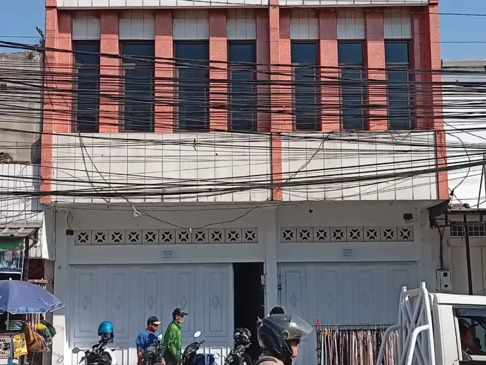 Ruko 3 LT Full Renov Siap Pakai di Mainroad Kopo