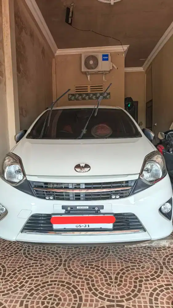 Agya 2016 putih
