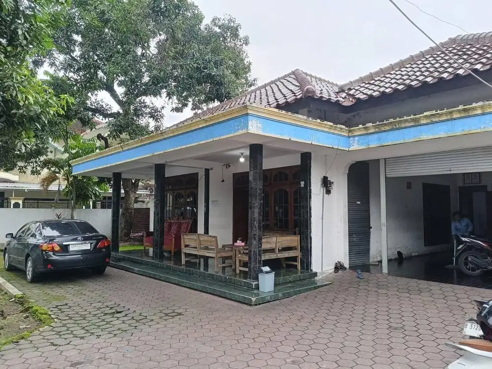DIJUAL RUMAH KARANGANYAR LOKASI STRATEGIS