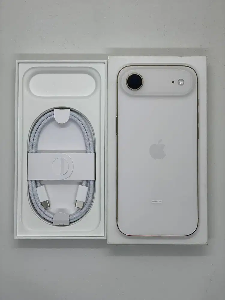 iPhone Air 256gb iBox