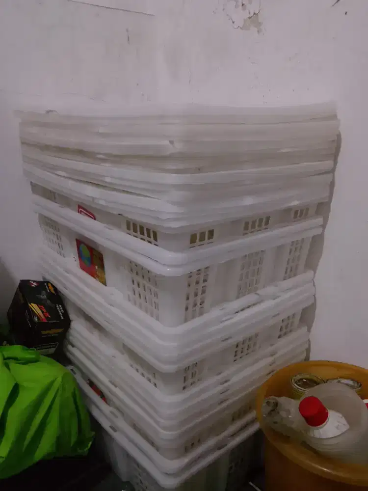 Keranjang bekas buah kelengkeng