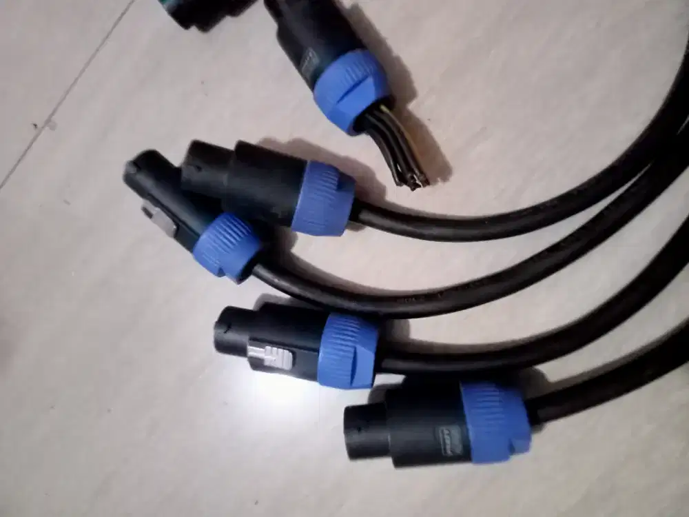 Speakon NL 8 ( Speakin 8 pin )