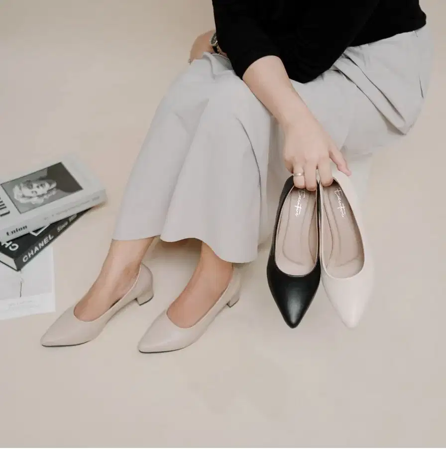 Sepatu Heels Pantofel Wanita Ivory Ukuran 38