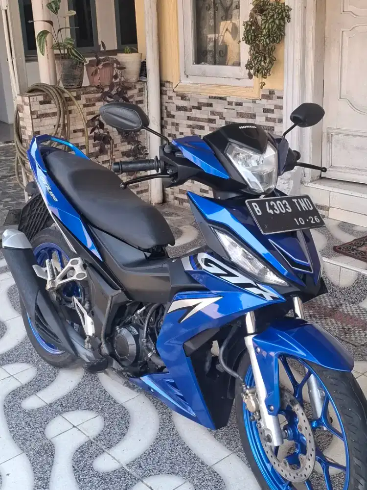 Honda Supra GTR 150