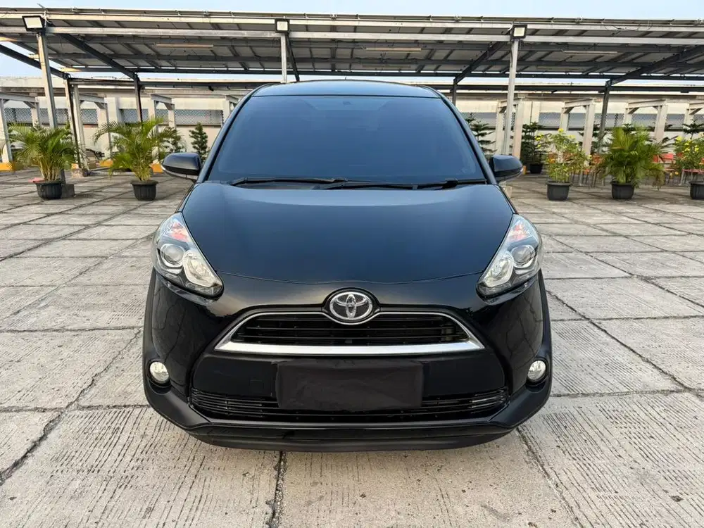 [LOW KM 40.000] TOYOTA SIENTA V CVT 2018 HITAM ISTIMEWA TT Q AT 2019