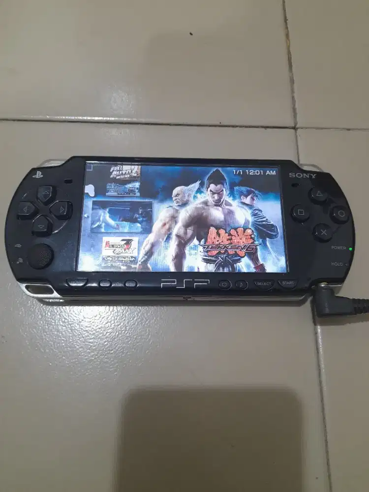 Psp Slim Seri 2000 Mines gak ada batrenya