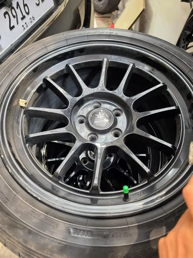 Velg dan ban innova reborn R18