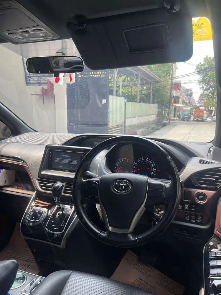 Toyota Voxy 2021 Bensin