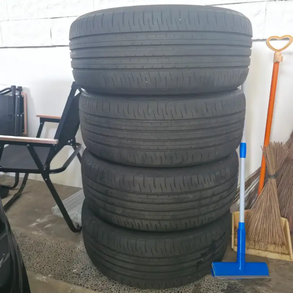 Dunlop Sport Maxx 225/50 r18
