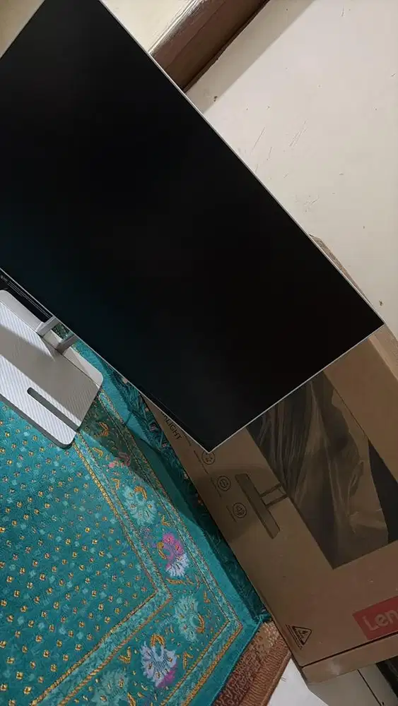 Preloved monitor Lenovo L24i-4A 23.8 - like new