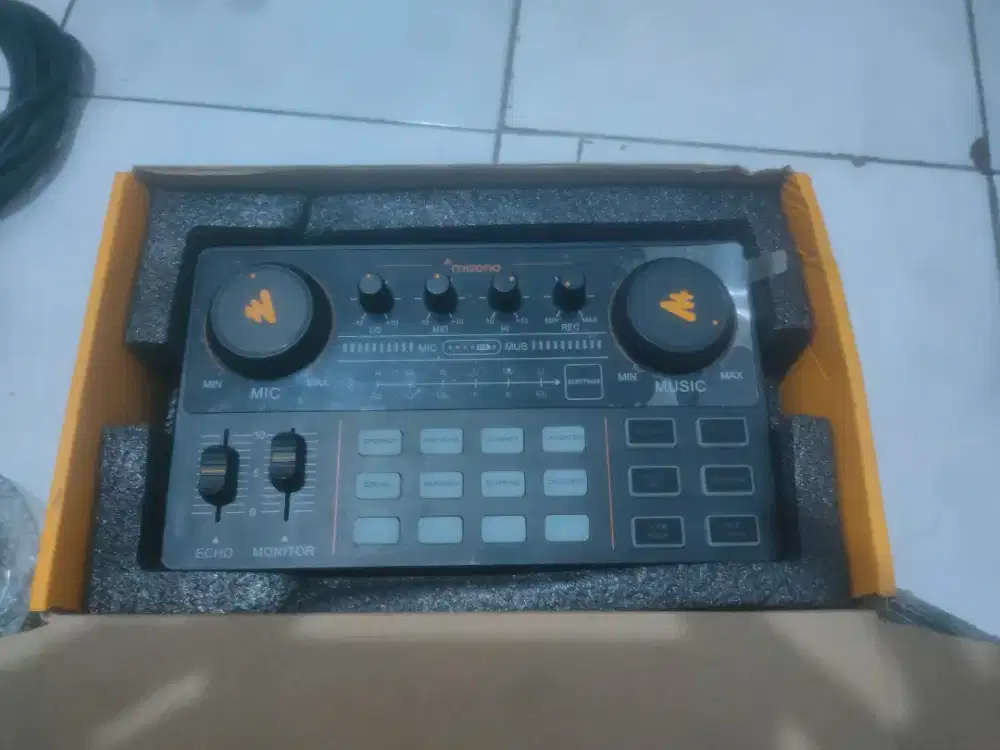 Soundcard Maono lengkap dengan mic
