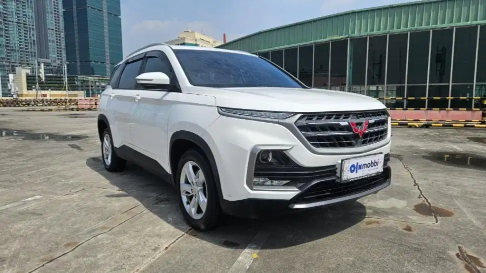 Wuling Almaz 1.5 Smart Enjoy 7-Seater Bensin-AT 2019