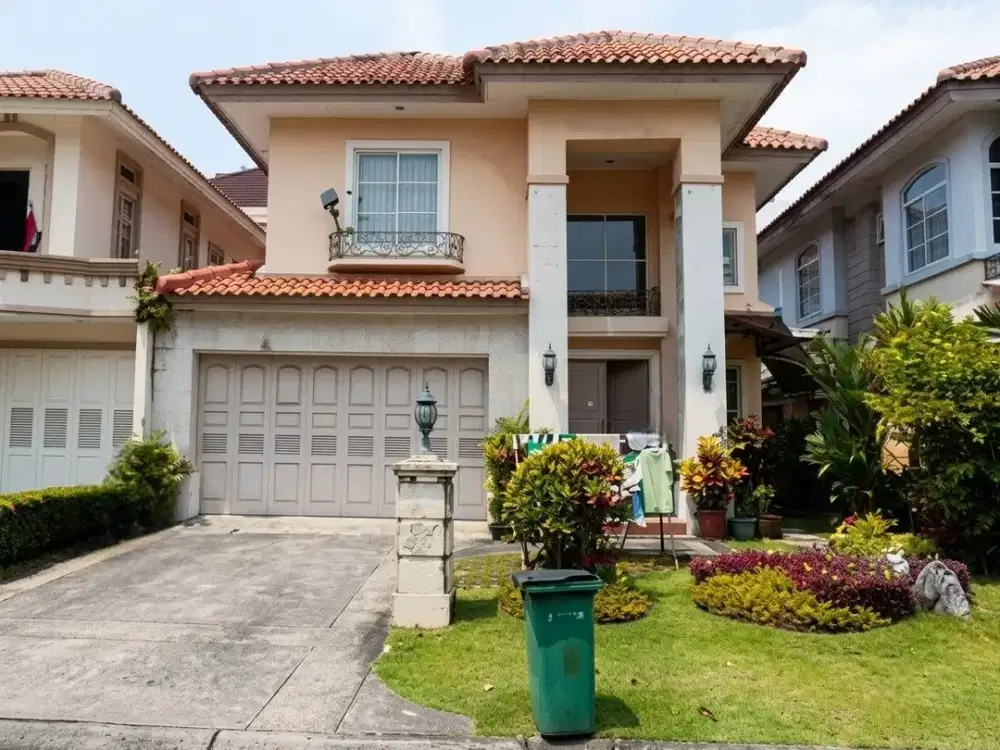Rumah 2Lt di Danau Belida Taman Beverly Golf Lippo Karawaci