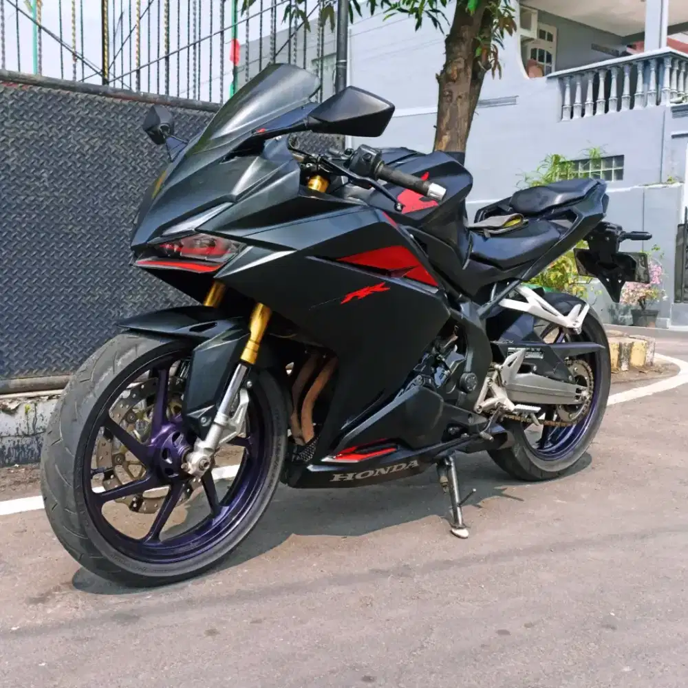 HONDA CBR250RR BLACK DOFF 2027 PAJAK ON NOMINUS