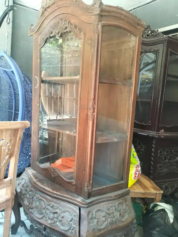 lemari hias jati Jepara asli tua