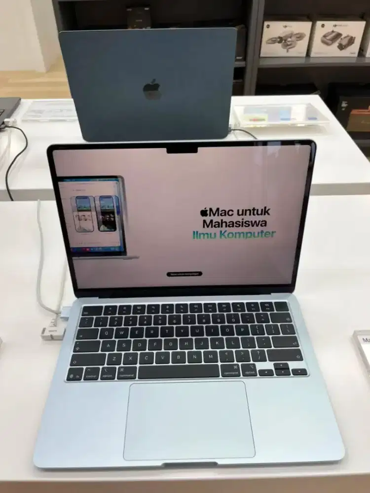 CICILAN MACBOOK AIR