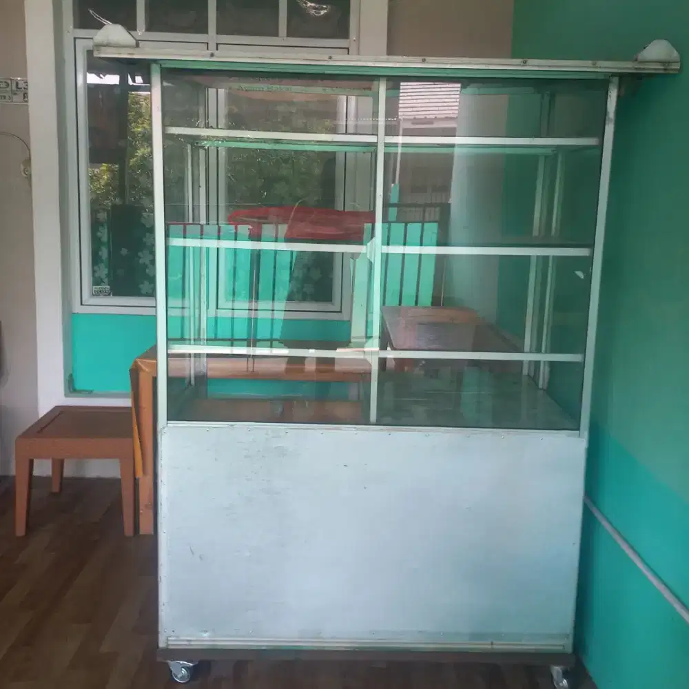 Dijual gerobak booth 3 rak beroda