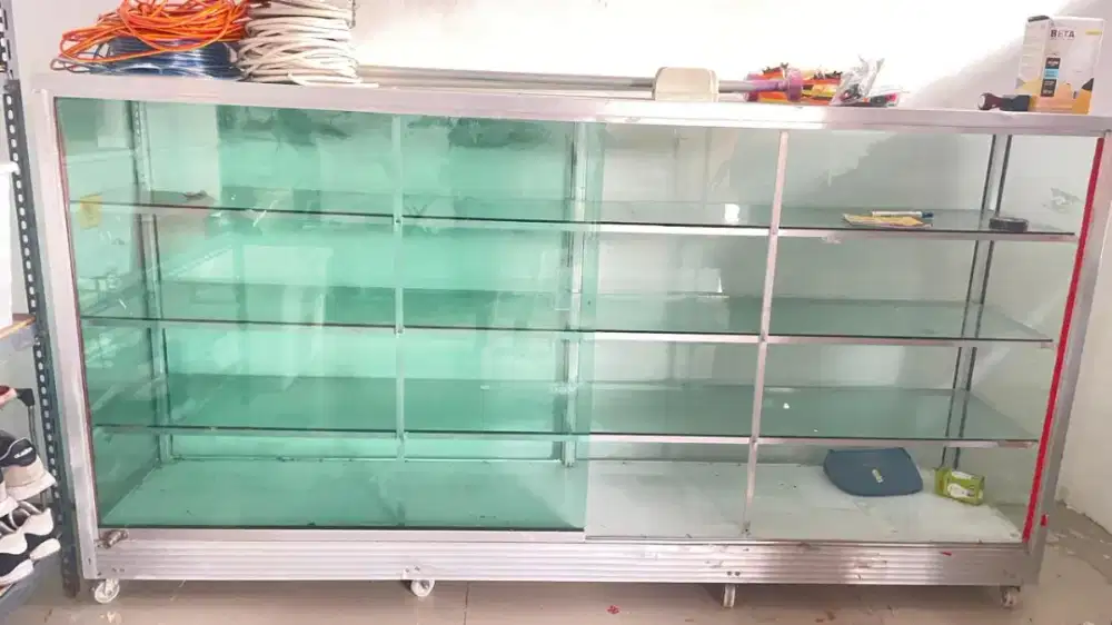 Etalase Bekas Toko Listrik