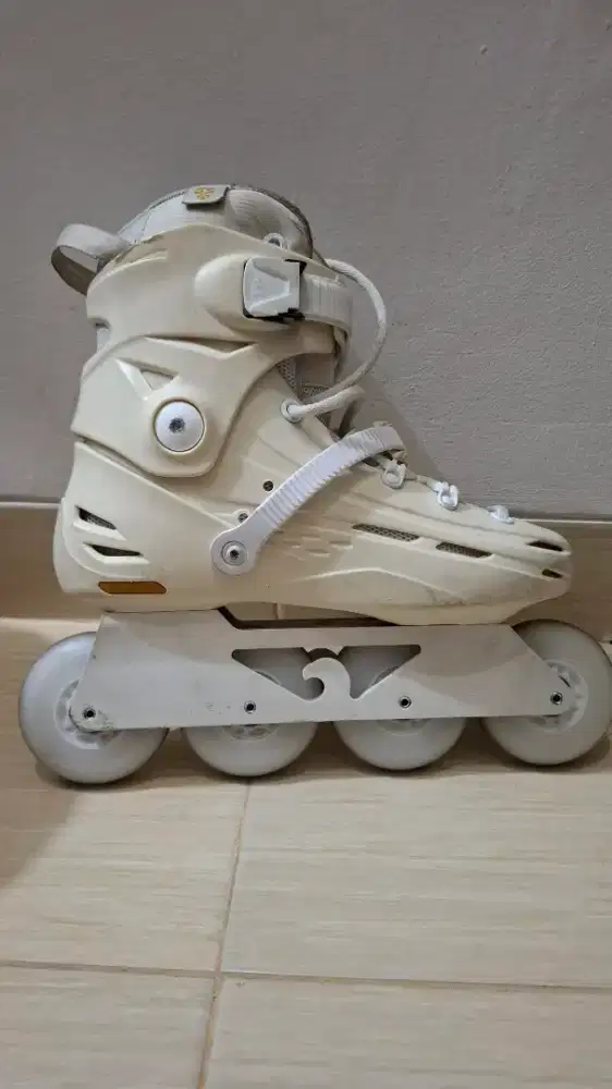 Sepatu Roda Inline Skate Flying Eagle F4+ Raven