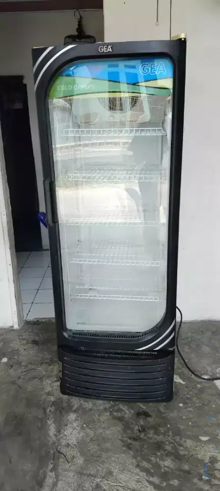 SHOWCASE GEA RAK 5