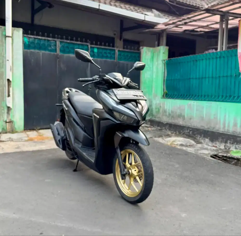 Honda Vario 125 CBS ISS MULUSSS (Pajak Hidup Panjang)