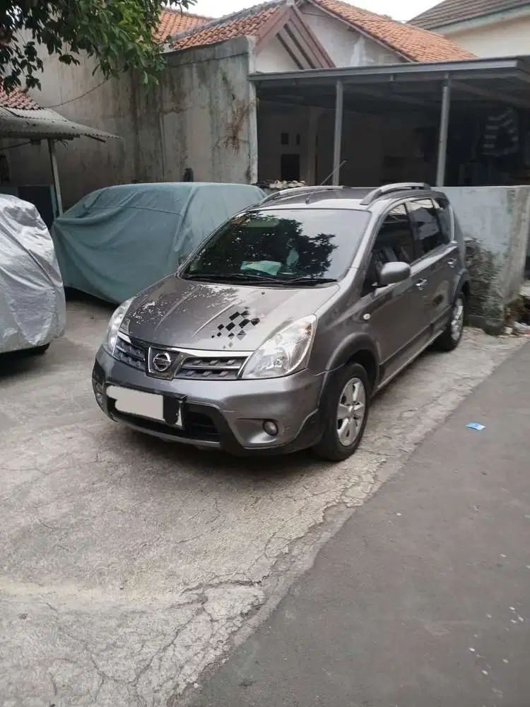 Nissan Grand Livina X-gear manual 2010 akhir
