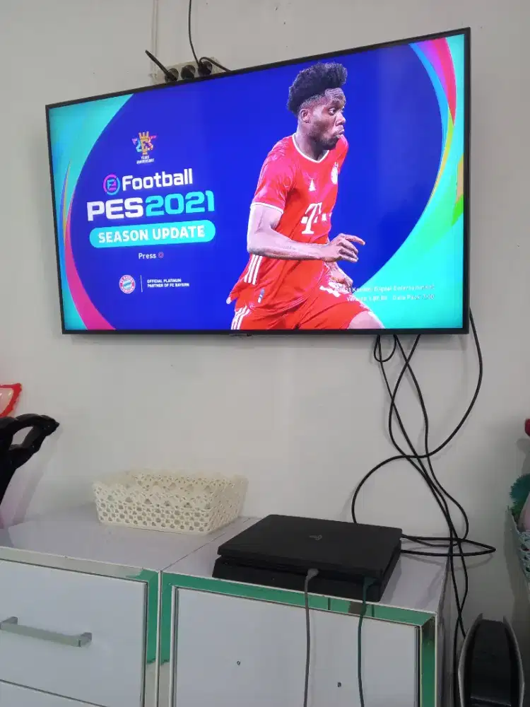 dijual TV dan PS 4 slim