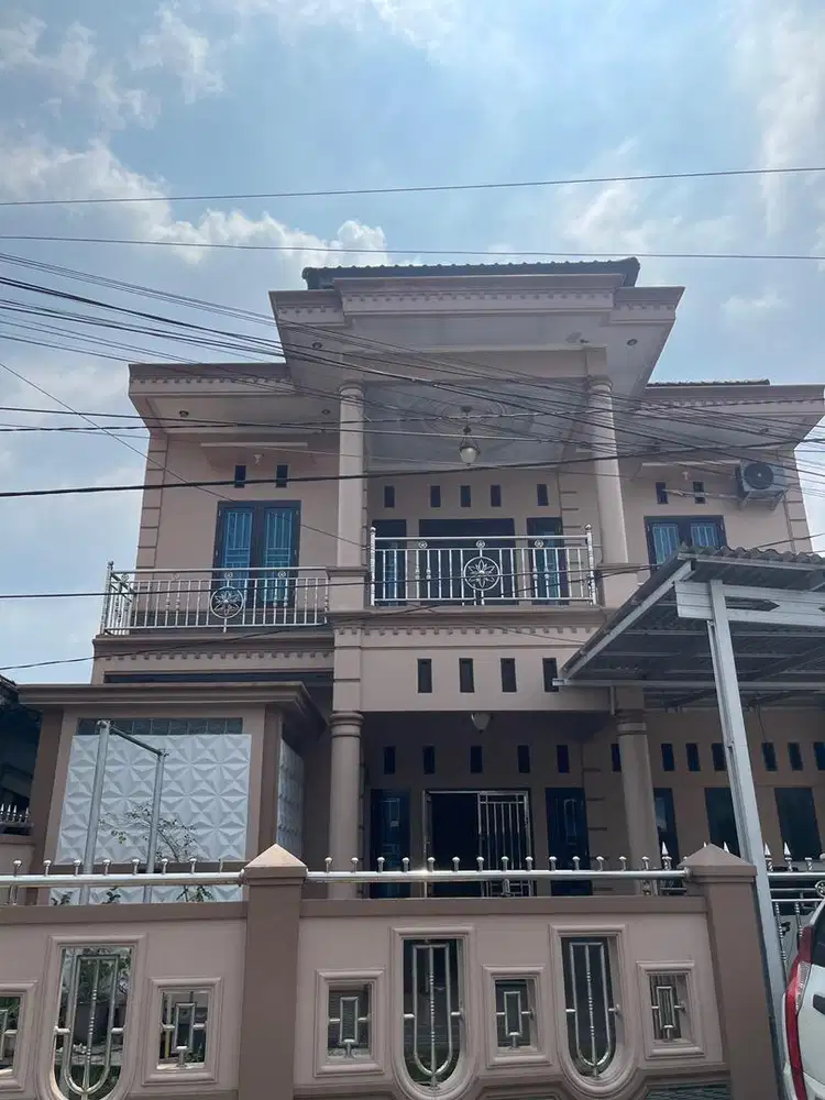 DI JUAL RUMAH SIAP HUNI  LOKASI SANGAT STRATEGIS KOTA LUBUKLINGGAU