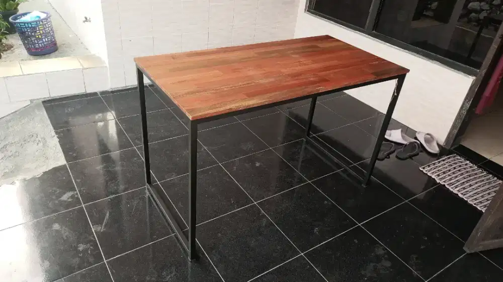 MEJA PREMIUM AESTHETIC 700.000 JADI 557.000 !